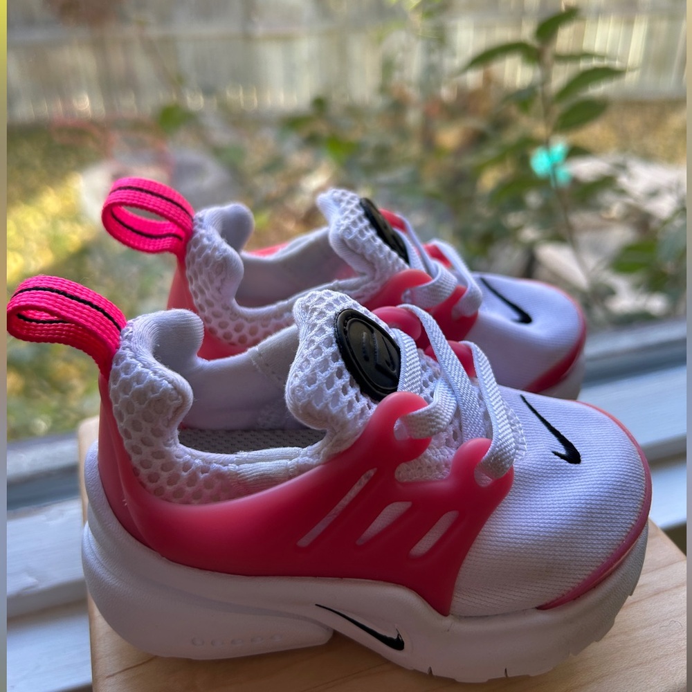 Nike: Little Presto Sneakers